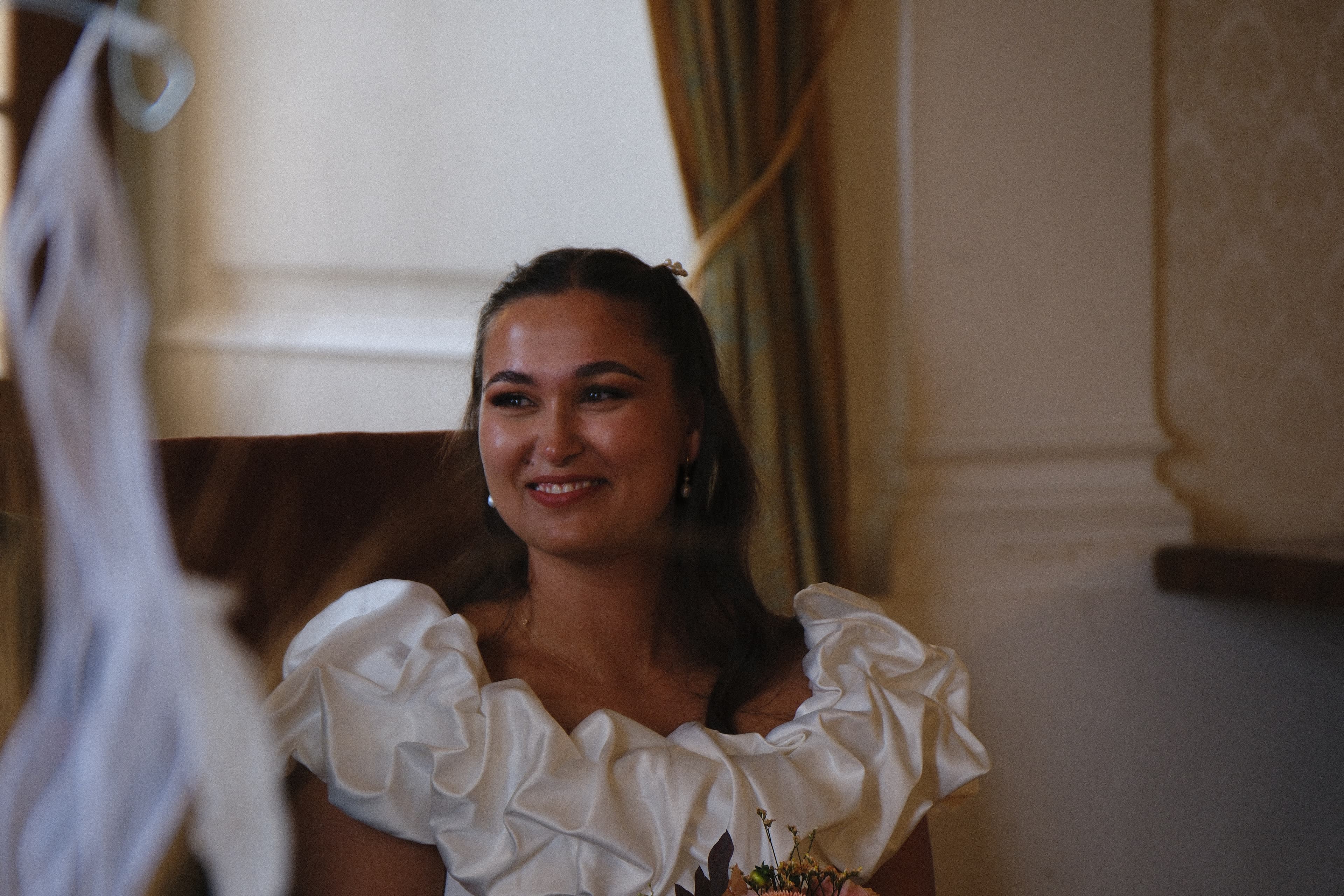 La mariée — sourire radieux